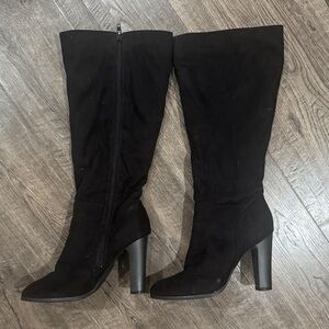 Black Knee High Boots Size 7